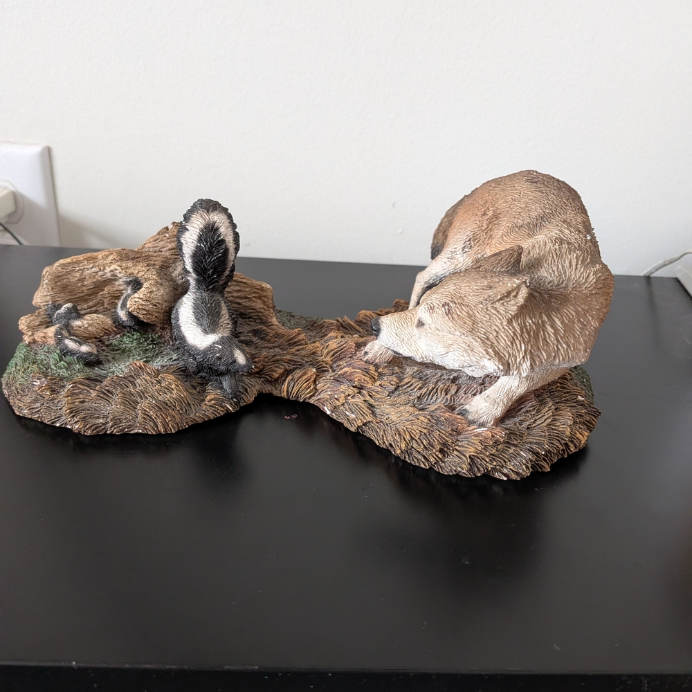 Vintage living Stone Inc 1994 Scenting Trouble Skunk and Fox Figurine